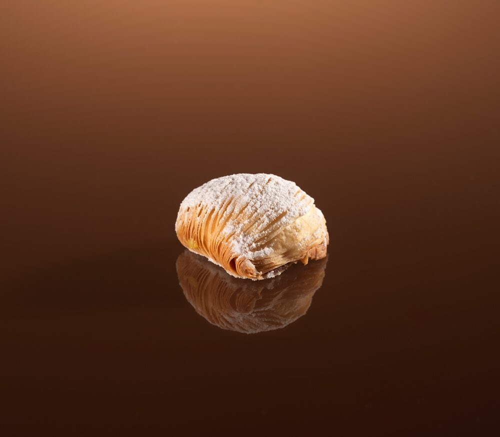 SFOGLIATELLA  <br>NAPOLETANA